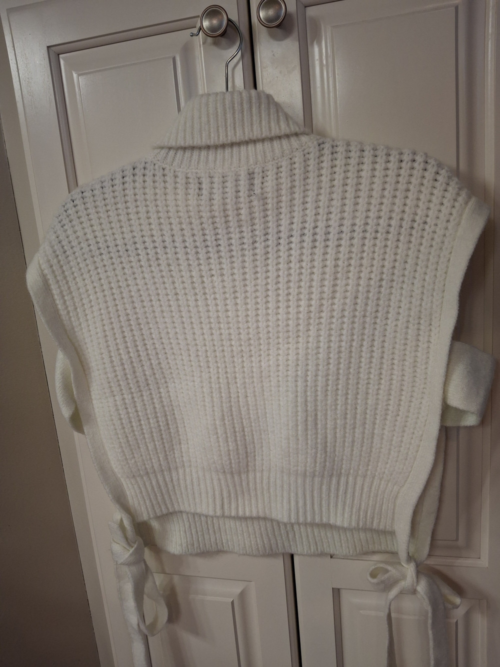 Cider Ivory Cable Knit Turtleneck Sweater Vest - Picture 9 of 13
